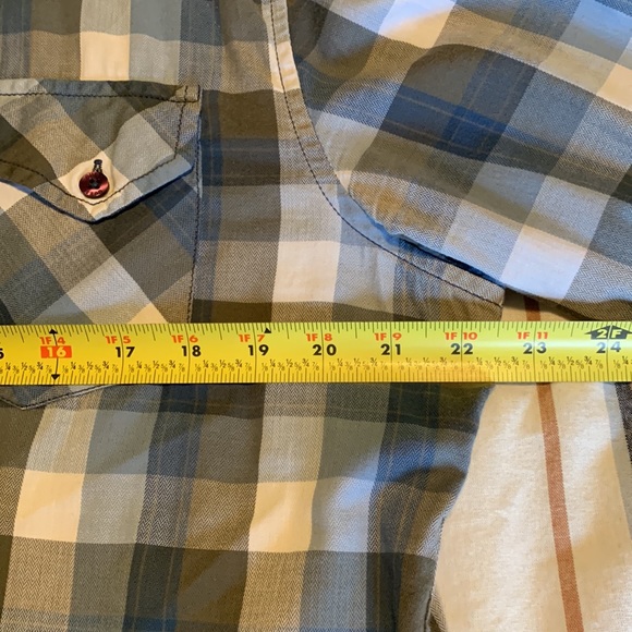 Guess brand western style plaid shirt with embroidered yoke and shoulders - Picture 6 of 8